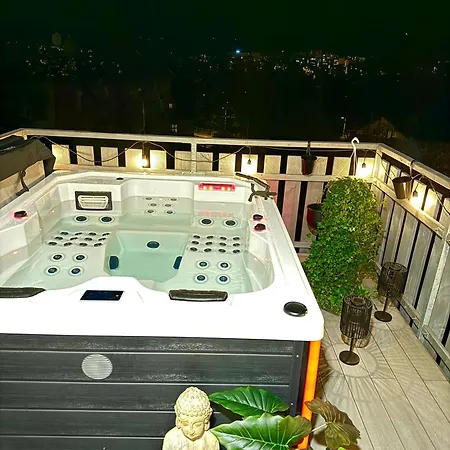 Welness S Virivkou Na Terase Finskou Saunou A Vyhledem *